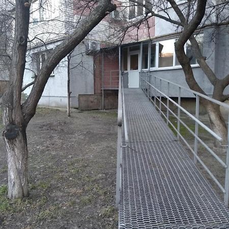 4-X Apartments Center Wi-Fi С 3-Мя Спальнями 95М2 切尔尼戈夫 外观 照片
