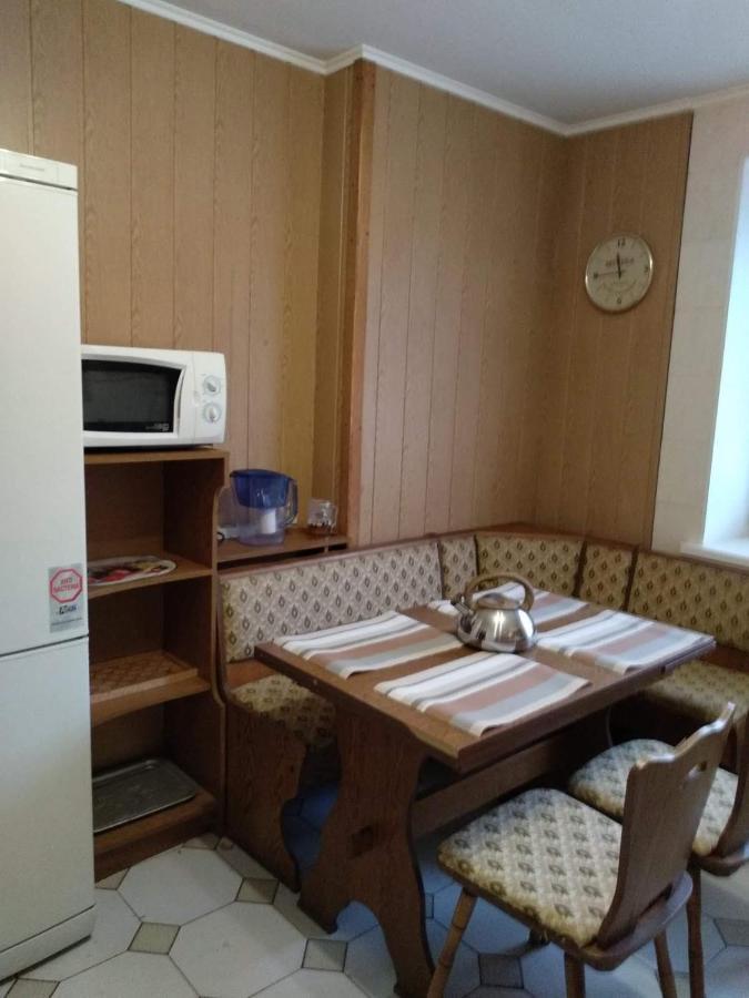 4-X Apartments Center Wi-Fi С 3-Мя Спальнями 95М2 切尔尼戈夫 外观 照片