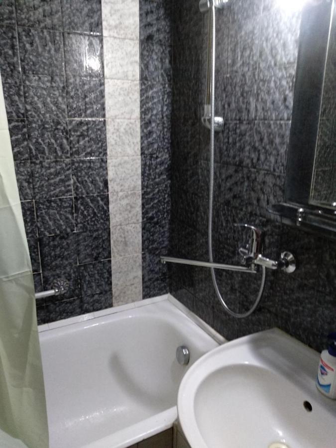 4-X Apartments Center Wi-Fi С 3-Мя Спальнями 95М2 切尔尼戈夫 外观 照片